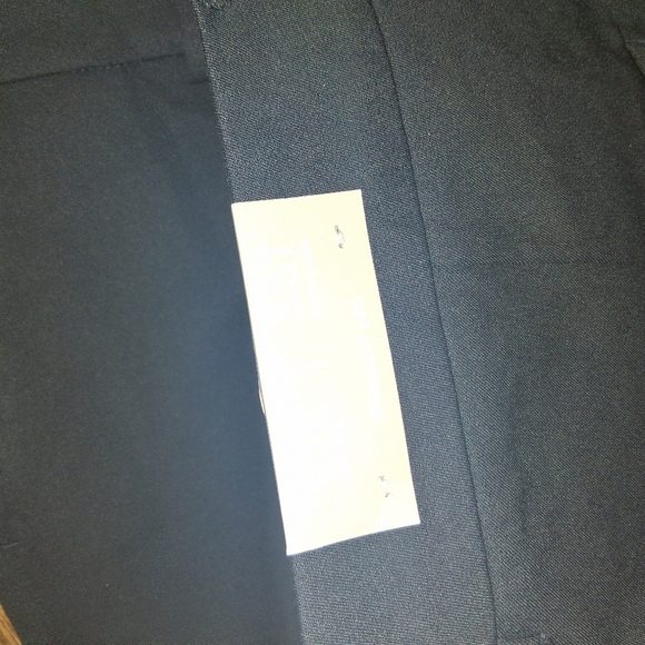 NWT Chico's Black Straight Leg Trousers for Professional Wear 3.5/18T - Picture 5 of 5